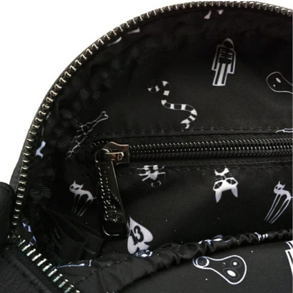 New Oogie Boogie Loungefly Bag - Picture 4 of 4
